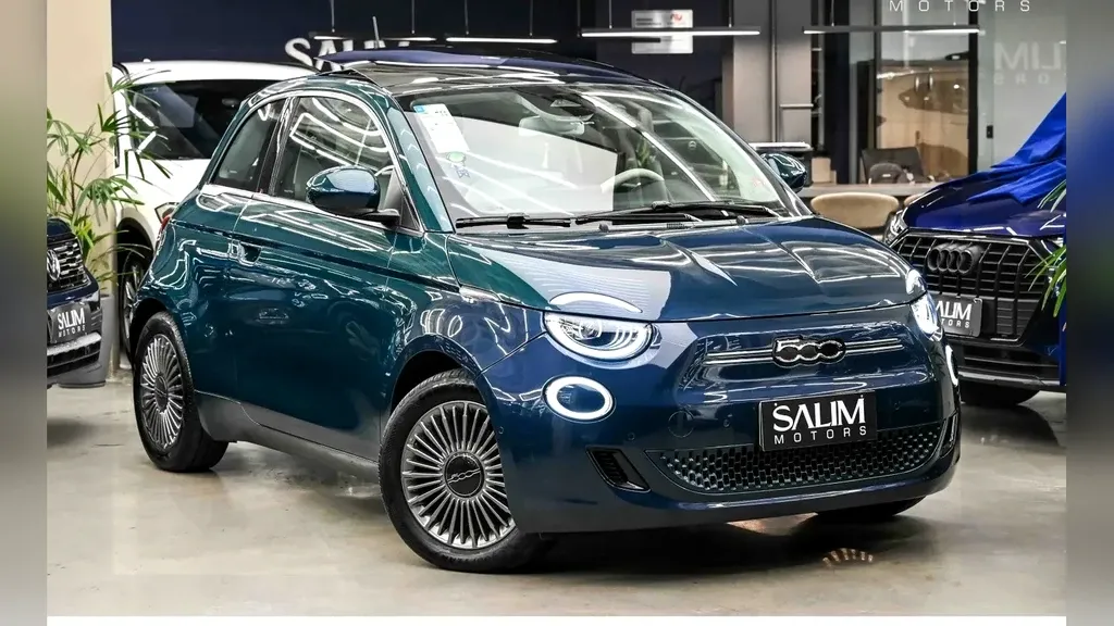 Foto de um fiat 500e