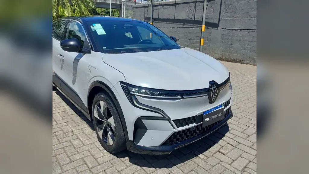 Renault Megane E-tech Electric - Imagem 2