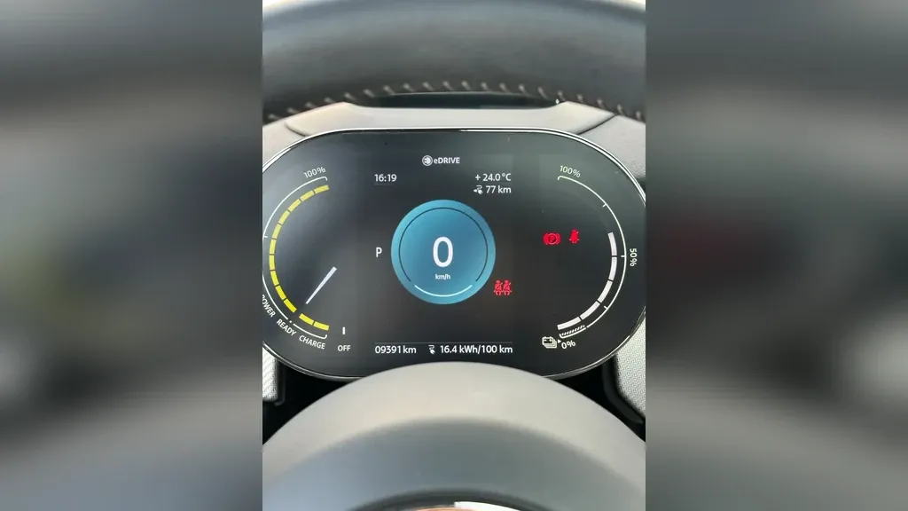 Mini Cooper SE - Imagem 14