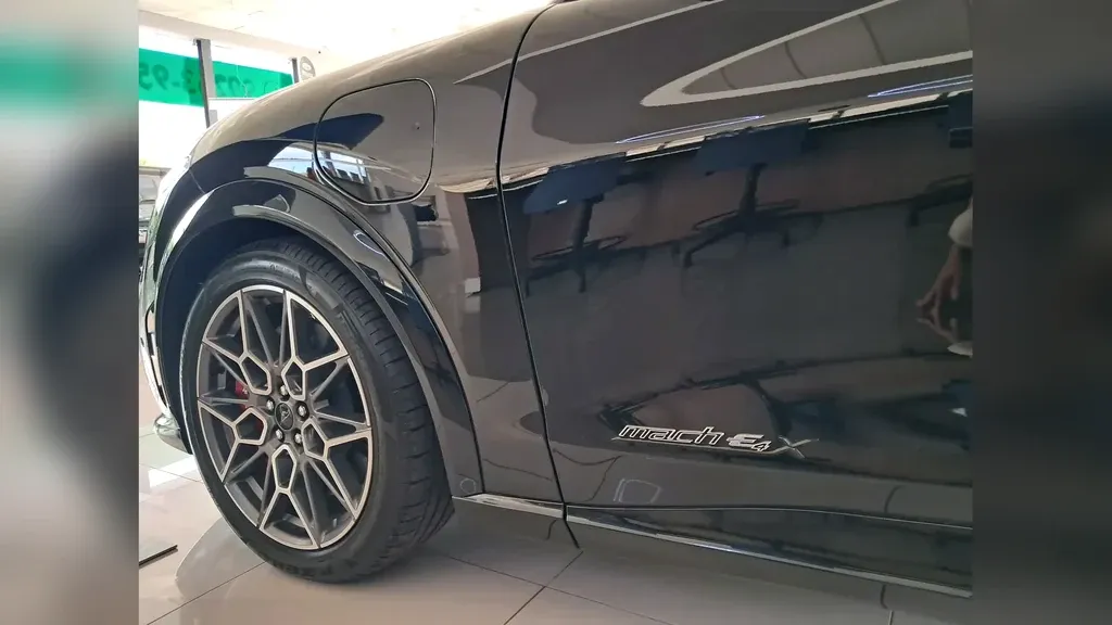 Ford Mustang Mach-e - Imagem 5