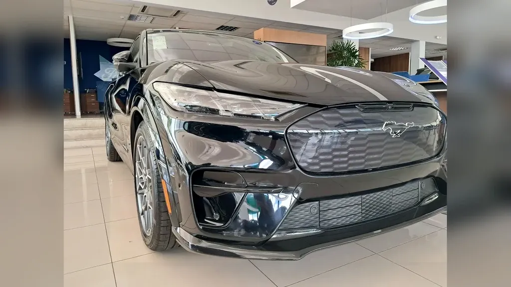 Ford Mustang Mach-e - Imagem 7