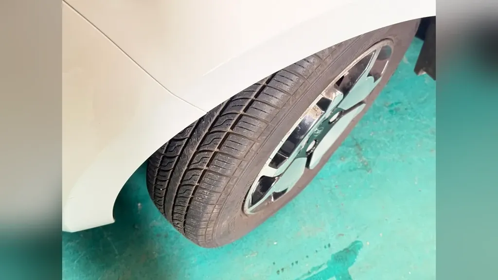 JAC E-JS1 - Imagem 20