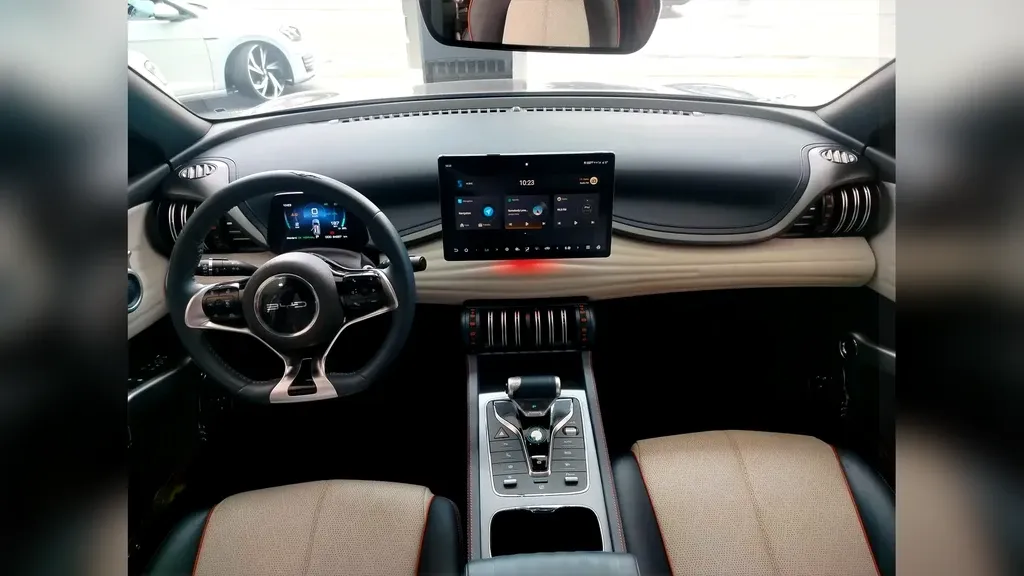 BYD Yuan Plus - Imagem 9