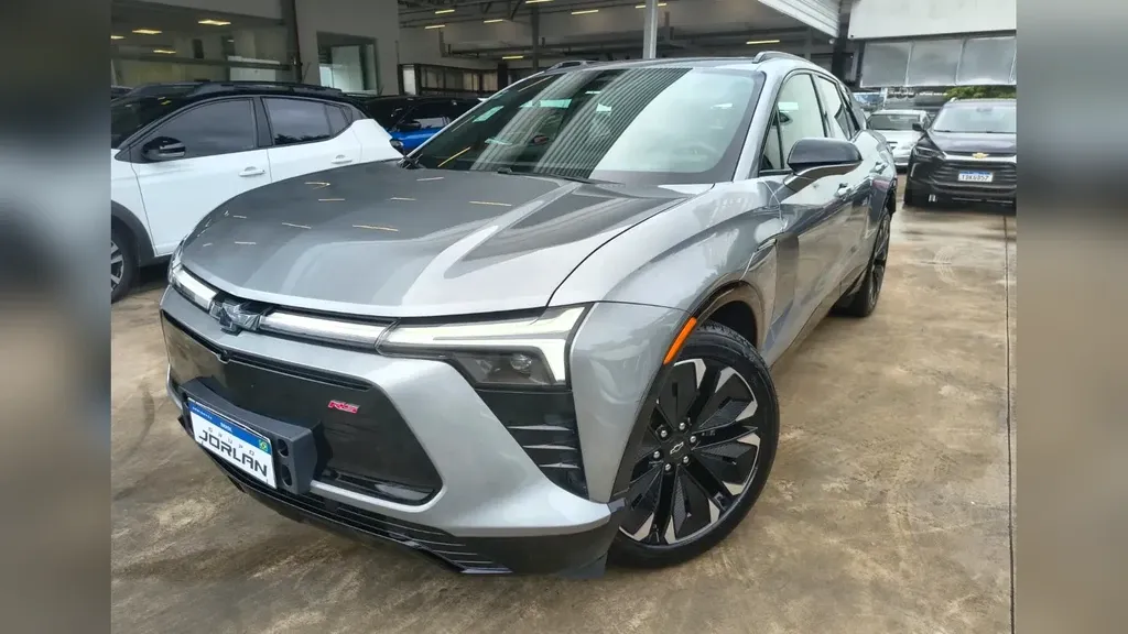 Foto de um chevrolet blazer ev