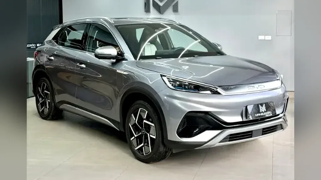 Foto de um byd yuan plus