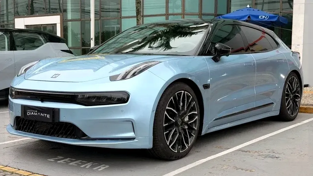 Foto de um zeekr 001