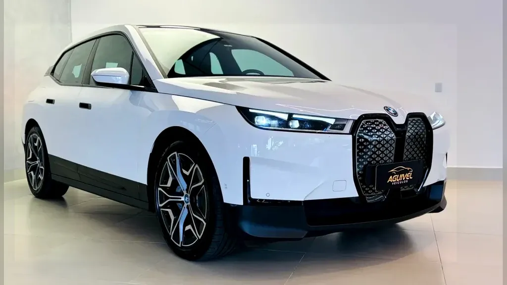 BMW Ix - Imagem 10