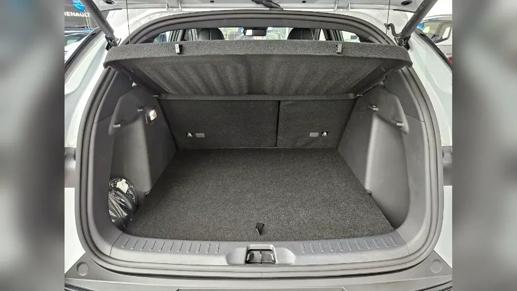 BYD Yuan Plus - Imagem 8