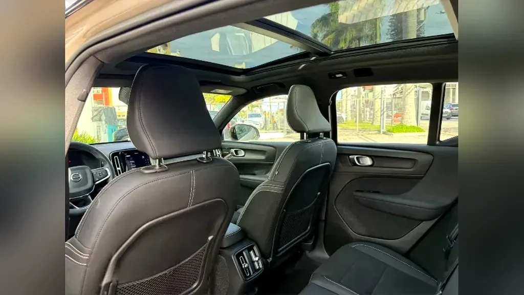 Volvo XC40 Recharge - Imagem 11