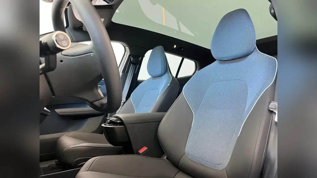 Volvo EX30 - Imagem 4