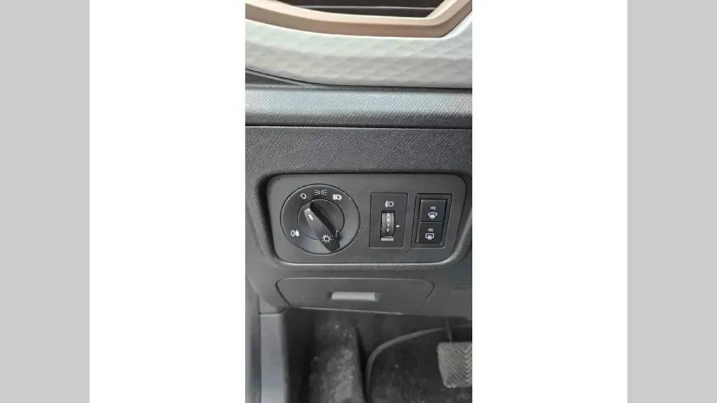 JAC E-JS1 - Imagem 13