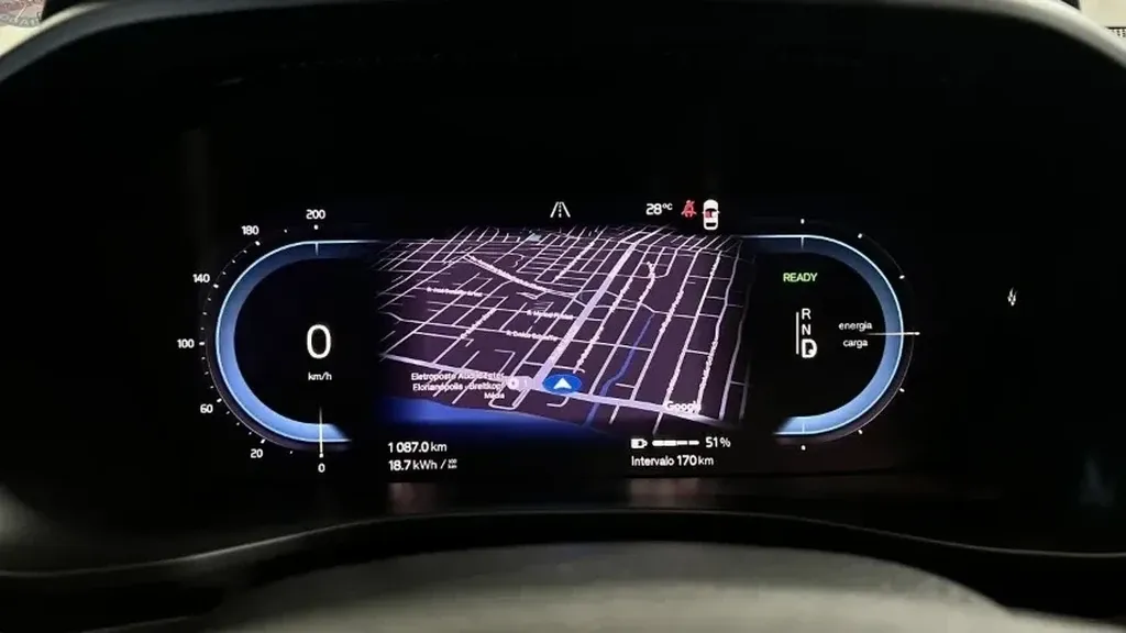 Volvo XC40 Recharge - Imagem 12