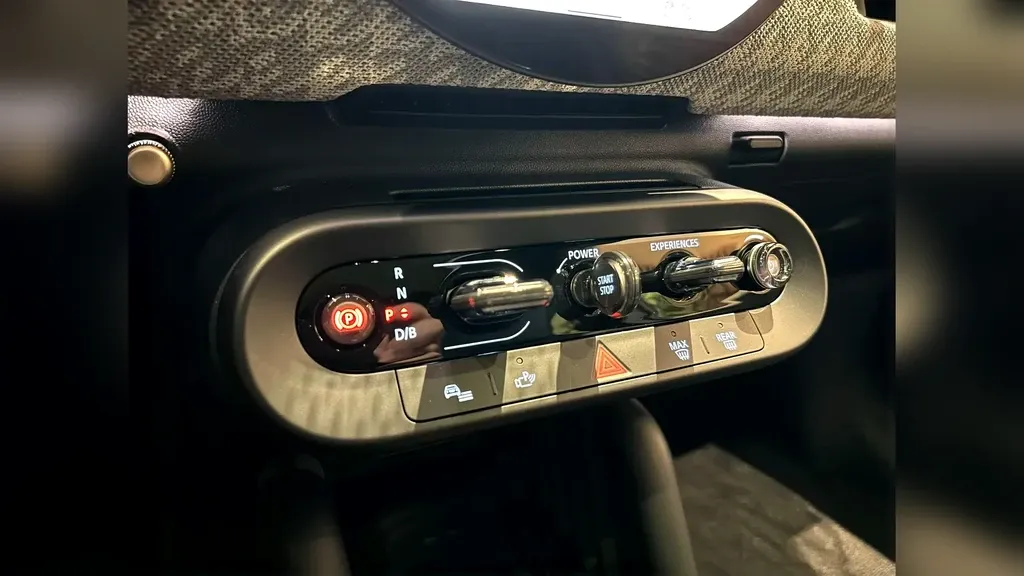 Mini Cooper SE - Imagem 10