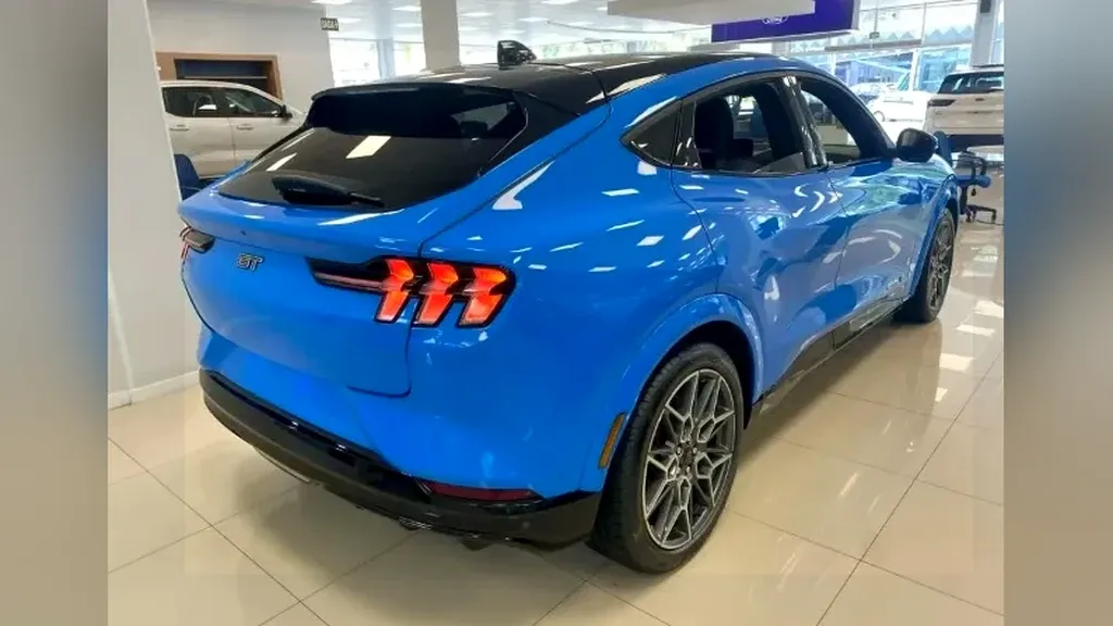 Ford Mustang Mach-e - Imagem 4