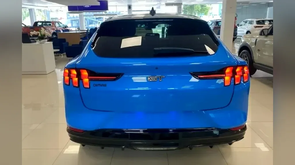 Ford Mustang Mach-e - Imagem 5