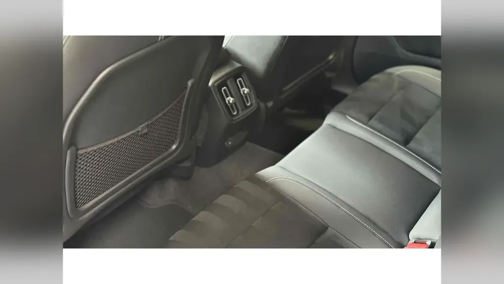 Volvo C40 Recharge - Imagem 9