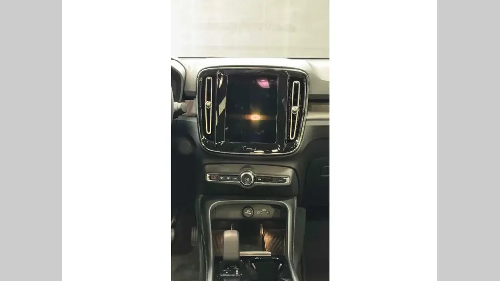 Volvo C40 Recharge - Imagem 12