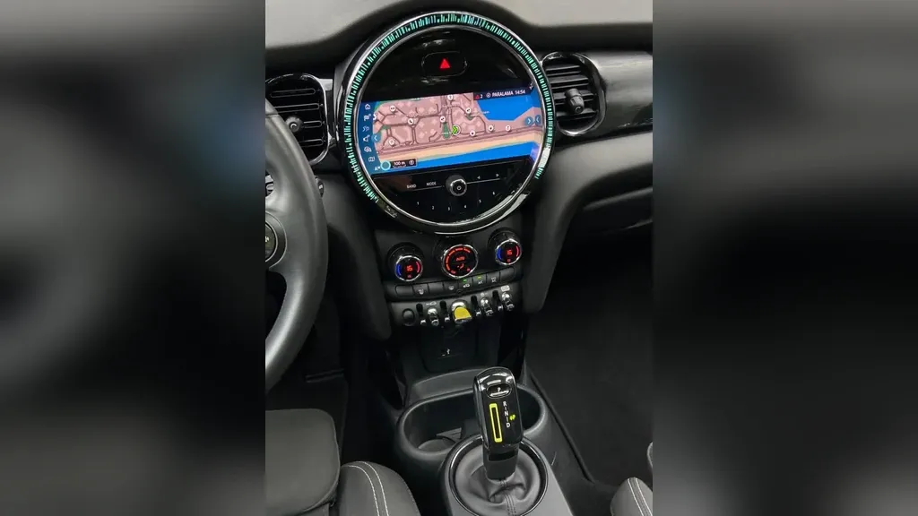 Mini Cooper SE - Imagem 2