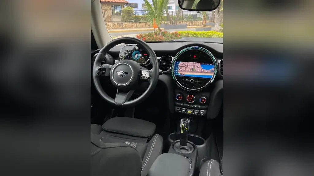 Mini Cooper SE - Imagem 6