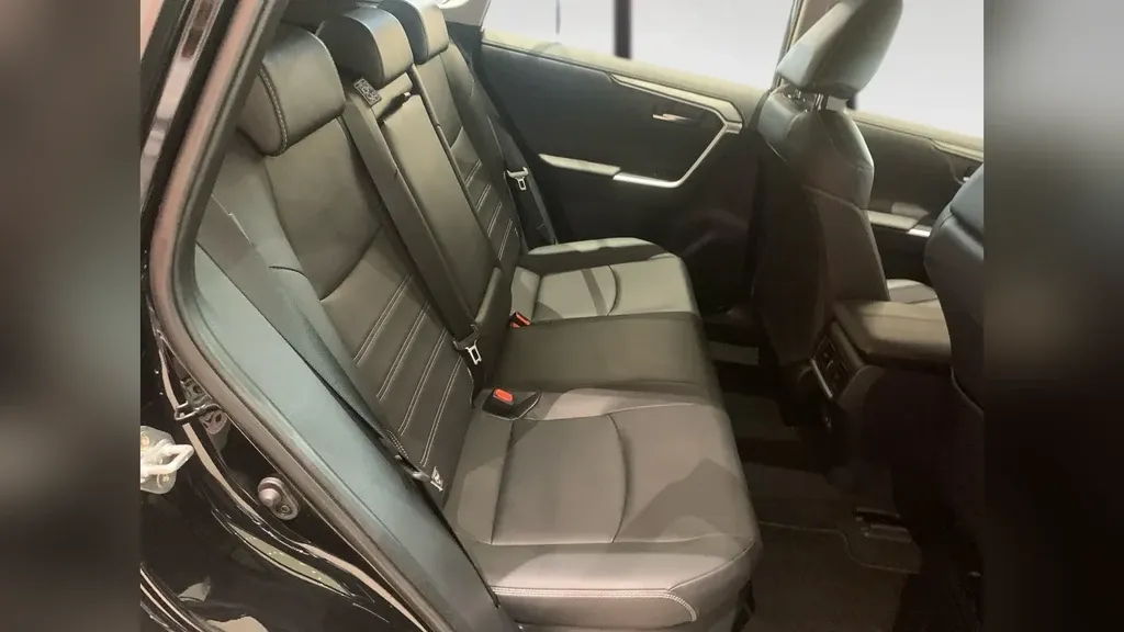 Toyota Rav4 - Imagem 8