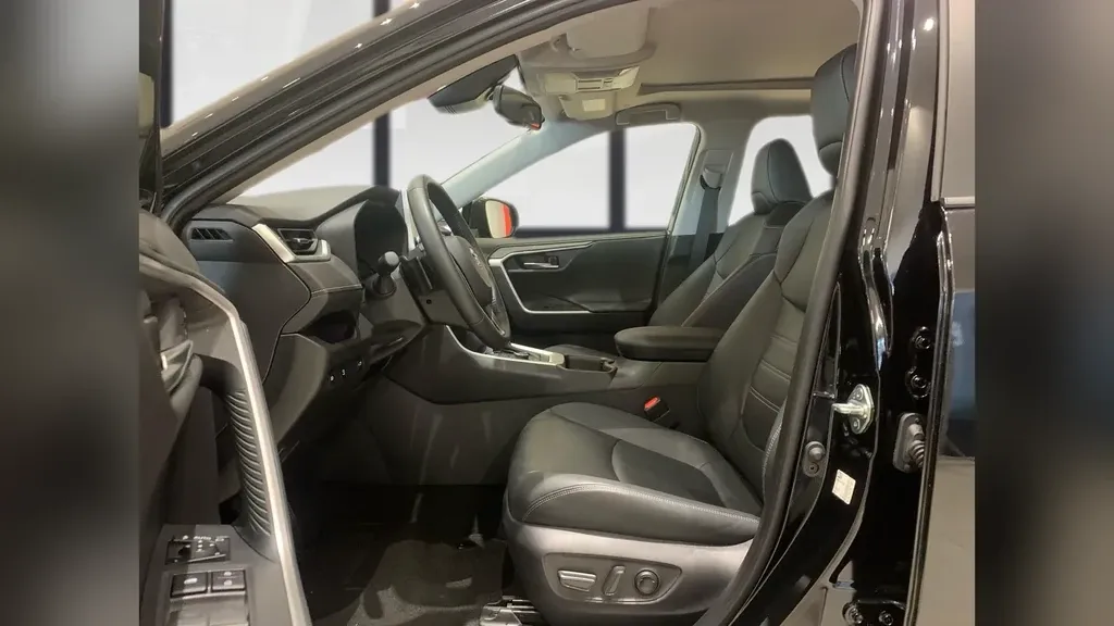 Toyota Rav4 - Imagem 11