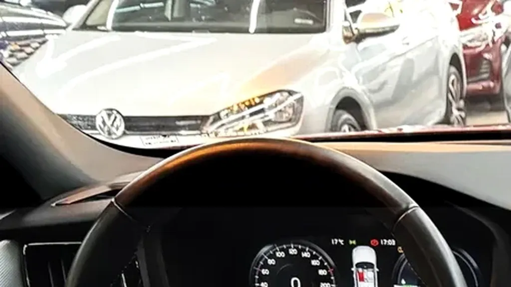 Volvo Xc60 Recharge Plug-in Hybrid - Imagem 14