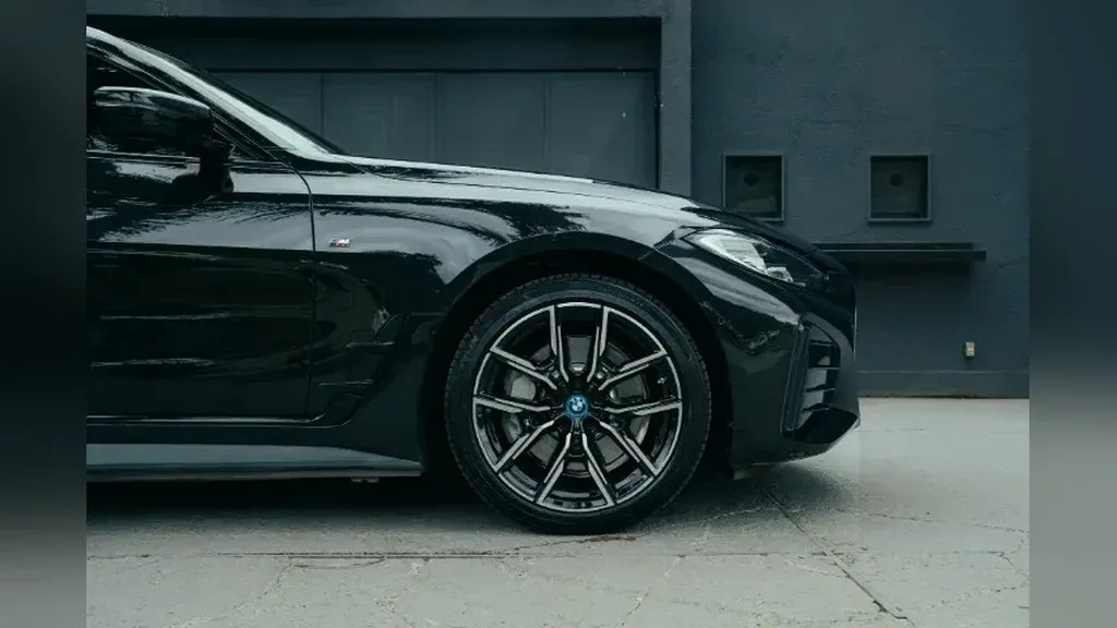 BMW I4 Edrive35 - Imagem 5