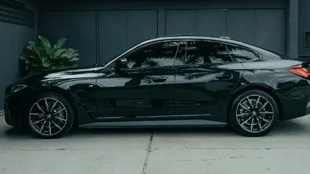 BMW I4 Edrive35 - Imagem 6