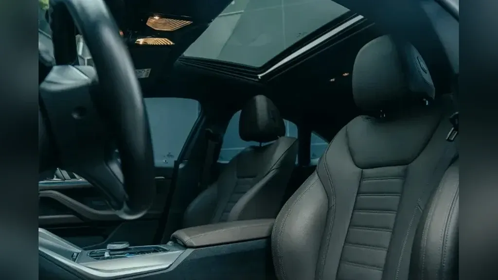 BMW I4 Edrive35 - Imagem 19