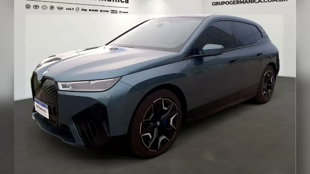BMW Ix - Imagem 2