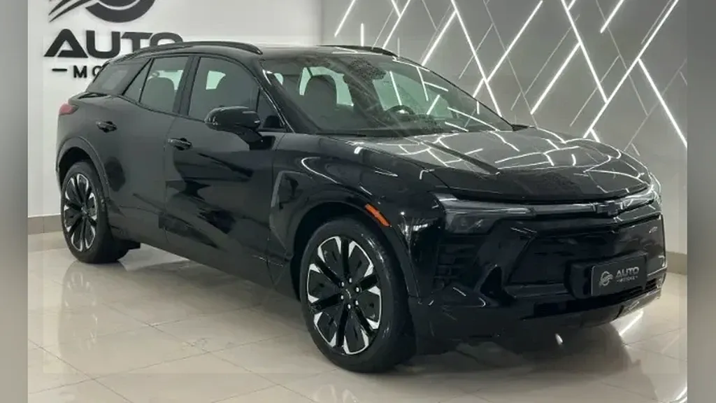 Foto de um chevrolet blazer ev