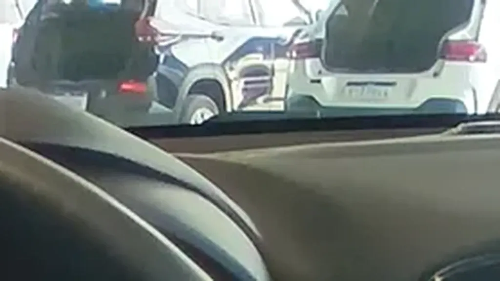 Volvo C40 Recharge - Imagem 15