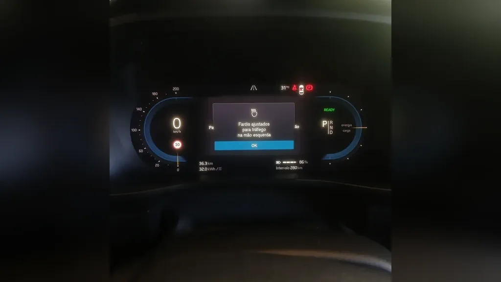 Volvo C40 Recharge - Imagem 16