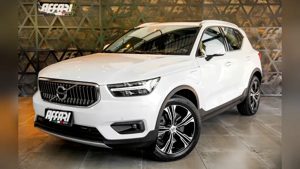 Foto de um volvo xc40