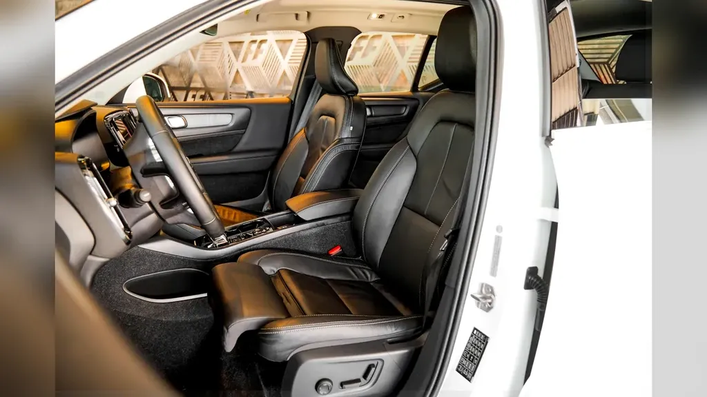 Volvo XC40 - Imagem 9