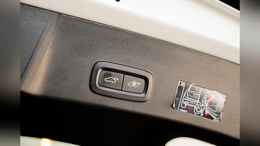 Volvo XC40 - Imagem 16