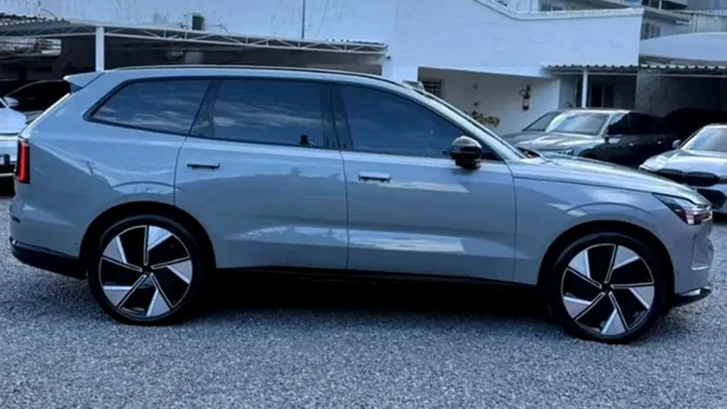 Volvo Ex90 - Imagem 4