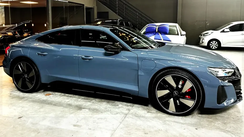 Audi Rs E-tron  GT - Imagem 3