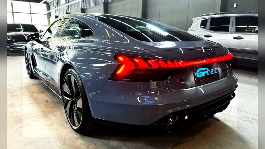 Audi Rs E-tron  GT - Imagem 13