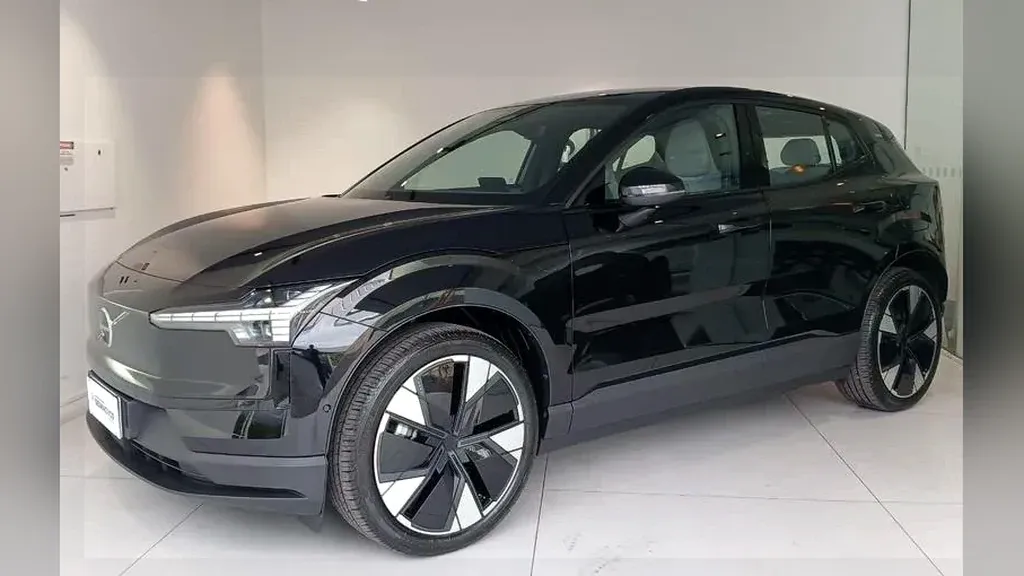 Volvo EX30 - Imagem 4