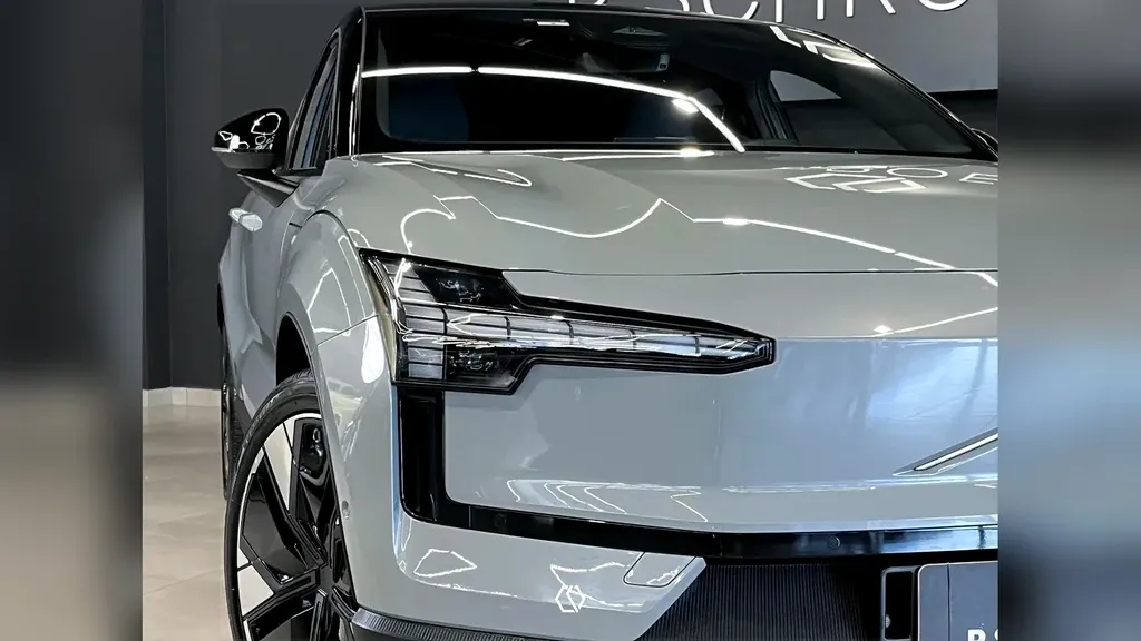 Volvo EX30 - Imagem 4