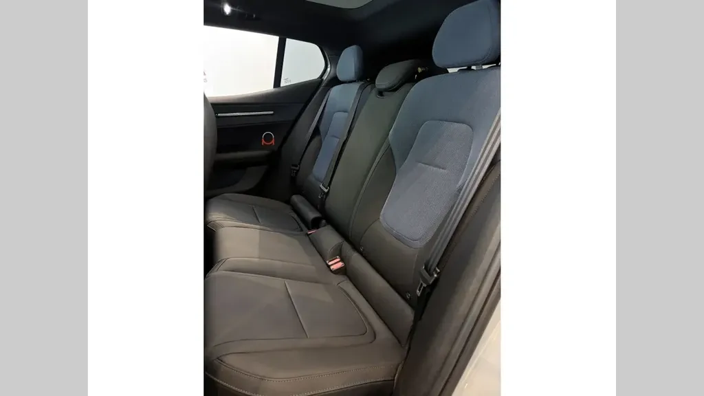 Volvo EX30 - Imagem 7