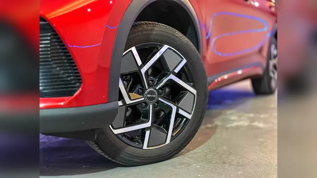 BYD Yuan Plus - Imagem 7