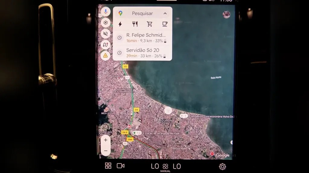 Volvo XC40 Recharge - Imagem 9