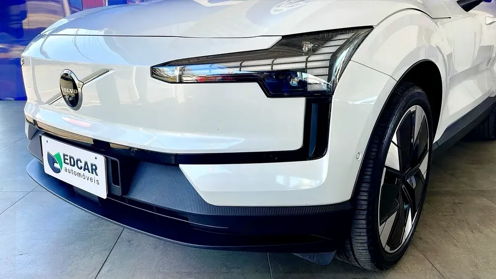 Volvo EX30 - Imagem 4