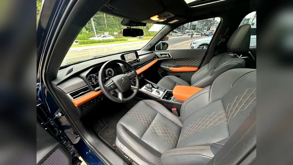 Mitsubishi Outlander - Imagem 10