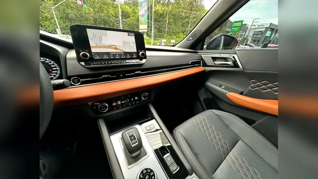 Mitsubishi Outlander - Imagem 13