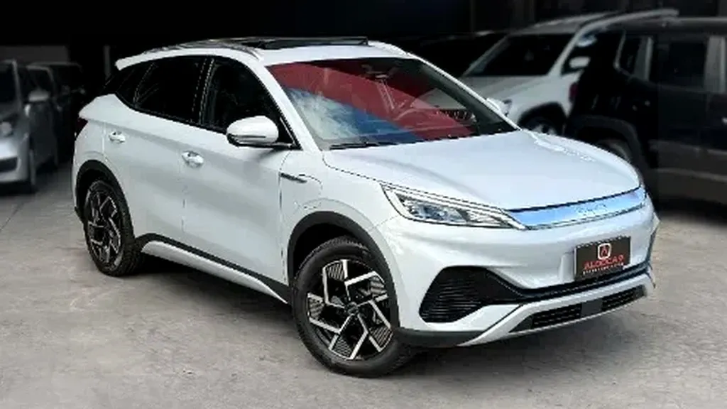 Foto de um byd yuan plus