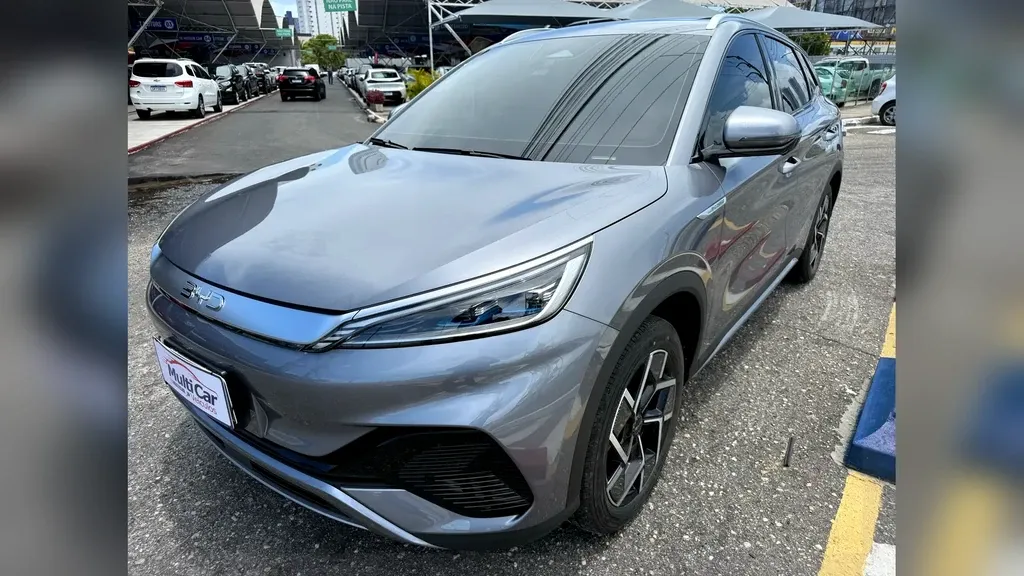 Foto de um byd yuan plus