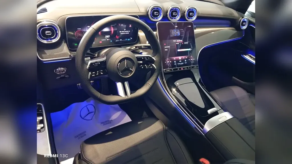 Mercedes Glc 300e - Imagem 8